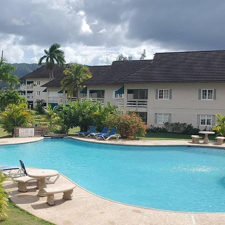 Apartamento Chalet Cassie Montego Bay Exterior foto
